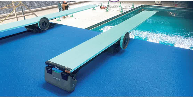 ダイビングボード